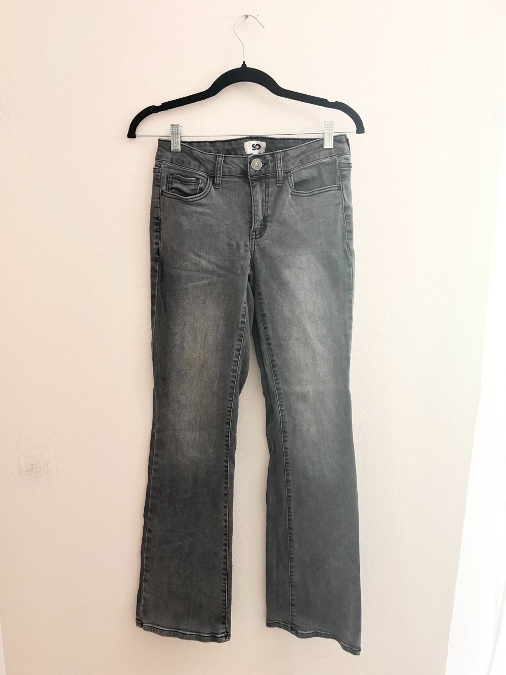 5/$15 🩷 MUST BUNDLE SO Women’s Gray & Black Flare Jeans